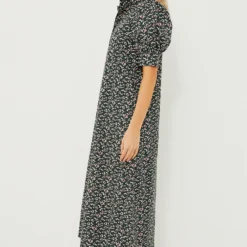 Green Floral Ruffle Collar Louisa Midi Dress -Outlet Toggify Store 1NDsMeVN7XIVVDYvlPMc4QpP5mYOlfzn 1 scaled