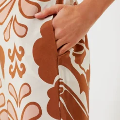 Brown Spray Of Flowers Wide Leg Pants 10 Brown Spray Of Flowers Wide Leg Pants -Outlet Toggify Store 2Ph6nOl2XKPBAtphyRZbwtf6XEUho74Z 1