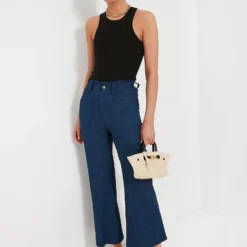 Indigo Zip Front Tulip Crop Flare 2 -Outlet Toggify Store 2XtHNgbmV45KucPiyiHU1CJp9tdoYLjT 1 cc159d5f a9ef 4b19 beb4 b262db1a5baa scaled