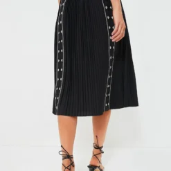 ULLA JOHNSON Noir Sabina Skirt -Outlet Toggify Store 4v5RCsAPpEKKZ508WLiiFuNMTF2SVzn4 1 scaled