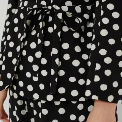 Painterly Dots Black Paris Jacket -Outlet Toggify Store 5YjRMU1Y0an28iticCNh5KORXxlGW0ZO 1 scaled