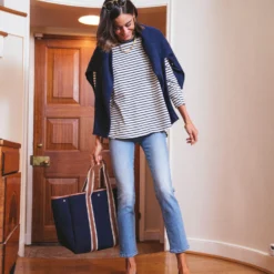 Navy Striped Knit Popover 18 Navy Striped Knit Popover -Outlet Toggify Store BH1tTNmd4nS4CP8XMxF46ZCFLQRkrKc9 1 scaled