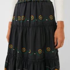 Black Perle Print Tiered Skirt -Outlet Toggify Store BiciL1zjmUhxR3vbU9Cx4XSoB2GAjqaM 1 scaled