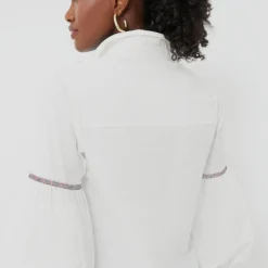 White Trim Molly Shirt -Outlet Toggify Store GQFinjvzRW4Ae6qdJP2OEEDTekNgWhYP 1 scaled