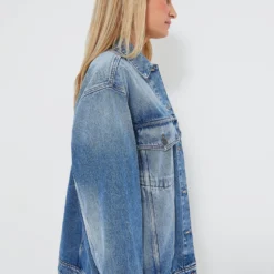 Weekend Max Mara Navy Light Pio Denim Jacket -Outlet Toggify Store HDBLiL9LNhXZsmF1l2TQeKa8ceEZmbHQ 1 scaled