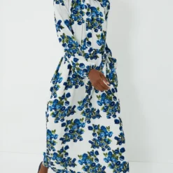 Blue Flower Bouquet Elanda Crepe Georgette Dress 11 Blue Flower Bouquet Elanda Crepe Georgette Dress -Outlet Toggify Store LLJueyPowWv3ZFM6ajQdFd4Og8SN7kze 1 scaled