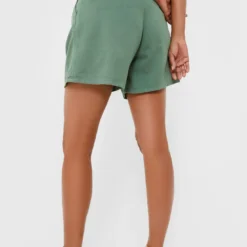MOTHER Hedge Green The Pleated Chute Prep Short -Outlet Toggify Store LbYcRjNzty7JWxTdxQAmN2Dp4WqbxyKT 1