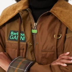 Tan Sand Barbour Ganni Block Spey Jacket -Outlet Toggify Store LcOxRpUzR0wpBUYKHH6UMYVyov0mNrla 1 scaled