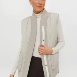 Varley Dove Sandshell Covey Reversible Quilt Gilet -Outlet Toggify Store LqLwlSUm5vkCP5OqEiwFDXpbOoTDJvNc 1 scaled