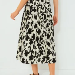 Exclusive Ivory Floral Midi Skirt -Outlet Toggify Store Rd0iOxL68FkFS3FiTvfKTNNCuKnF1O5s 1 scaled