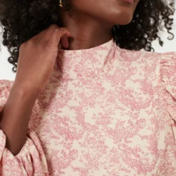 Pink Toile Thayer Blouse 10 Pink Toile Thayer Blouse -Outlet Toggify Store Tsgrffwt9bGofemQ14JSQMKH9GKTFNBT 1 scaled