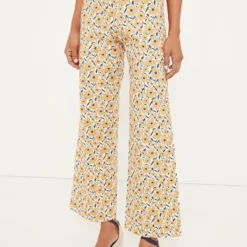 Sharon's Flowers Gold Everyday Pant