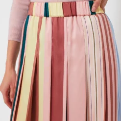 Weekend Max Mara Avio Fagus Skirt -Outlet Toggify Store ei6SfGHoStsNdyRuORdbd3JSoQQeR0XD 1 scaled