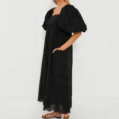 Farm Rio Black Pineapple Cotton Eyelet Maxi Dress -Outlet Toggify Store fh1wcgJBIyoHSrYW92WKpwArWSbD3y7u 1 scaled