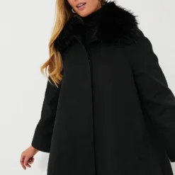 Fur Collar Cecile Swing Cape