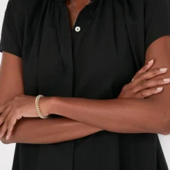 Black Rae Blouse -Outlet Toggify Store mHjrMB7VhILI33KYkyEDd6EEpEs5AjUA 1 scaled