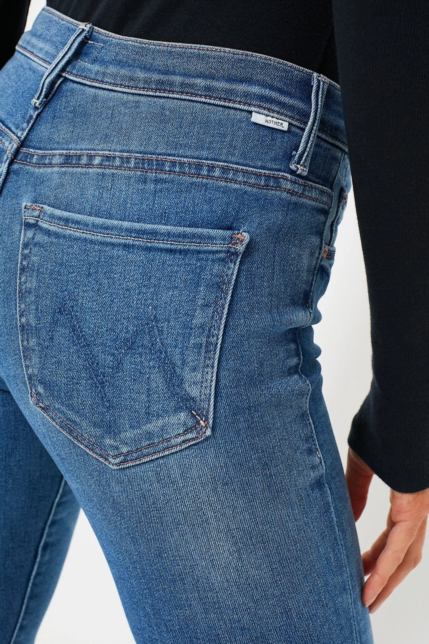 MOTHER Groovy Kind Of Love The Weekender Fray 5 MOTHER Groovy Kind Of Love The Weekender Fray - Image 5