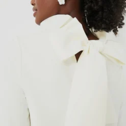 White Faye Blouse -Outlet Toggify Store skysxyPuEc24VmELvhYlu5Uwq8Jksjnf 1 scaled