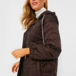 Varley Coffee Bean Caitlin Quilt Jacket -Outlet Toggify Store tlQBsBqLQdLvTpZJyShQ0mHSRczRAkmO 1 scaled