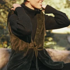 Moss Green Faux Fur Bayker Vest -Outlet Toggify Store xWdM9T60nuAr7ogsFvTa69yzNlKq8Yym 1 scaled