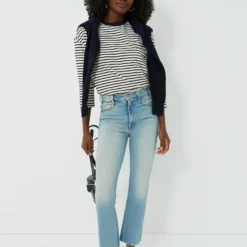 Navy Striped Knit Popover 15 Navy Striped Knit Popover -Outlet Toggify Store yhkKo22mwmz6UqOEIoEPyJxIGa9f7Ypi 1 scaled