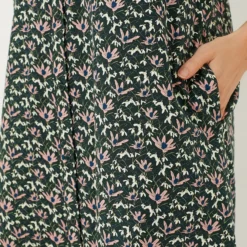 Green Floral Ruffle Collar Louisa Midi Dress -Outlet Toggify Store zFzYJ3ESOctV7v3iI9OO2UrBb4zCRU8n 1 scaled