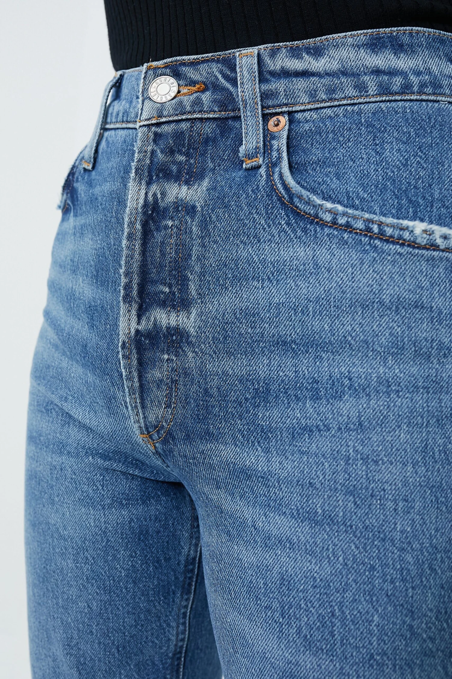 AGOLDE Moor Riley Long High Rise Straight 5 AGOLDE Moor Riley Long High Rise Straight - Image 5